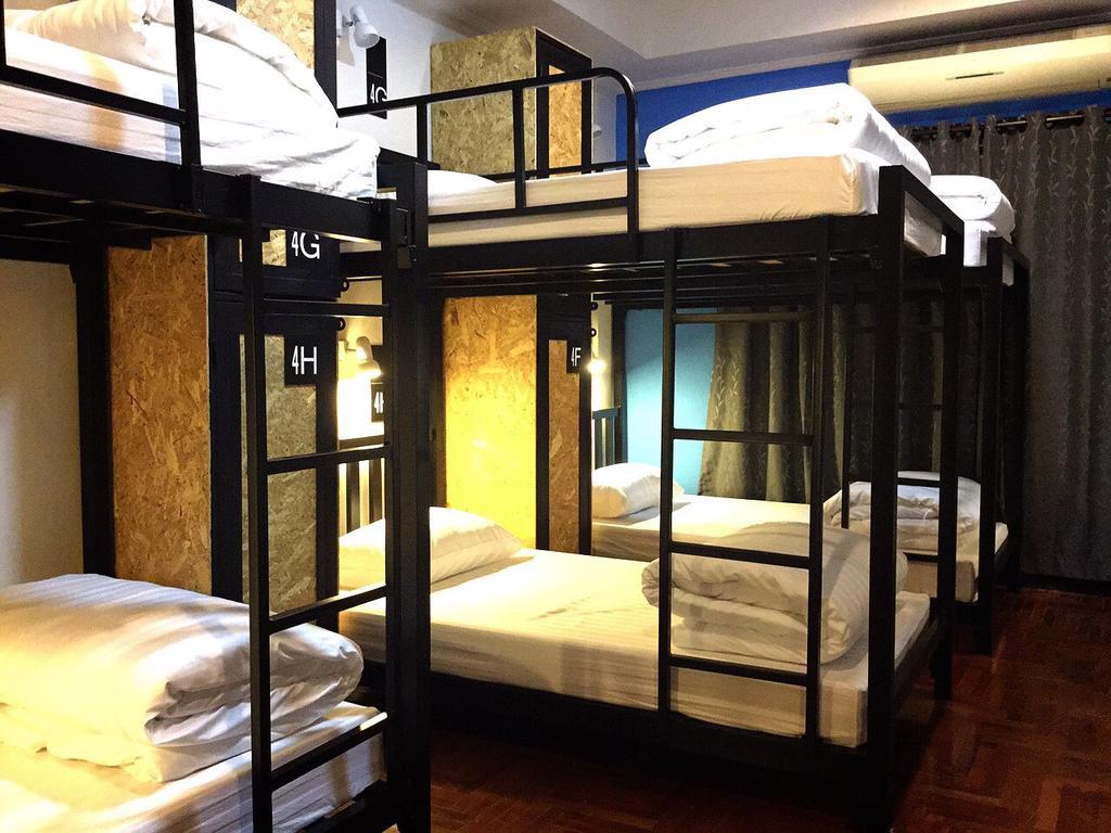 Eden Walking Street Hostel Chiang Mai Room photo