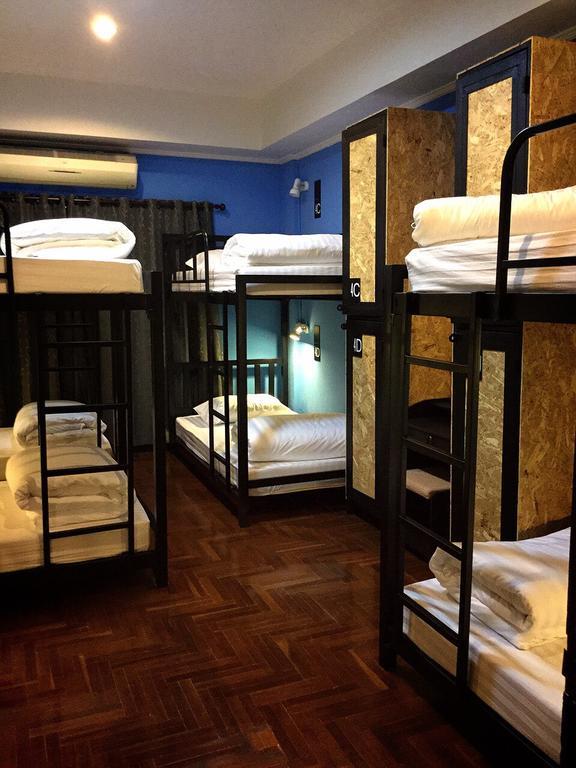 Eden Walking Street Hostel Chiang Mai Room photo