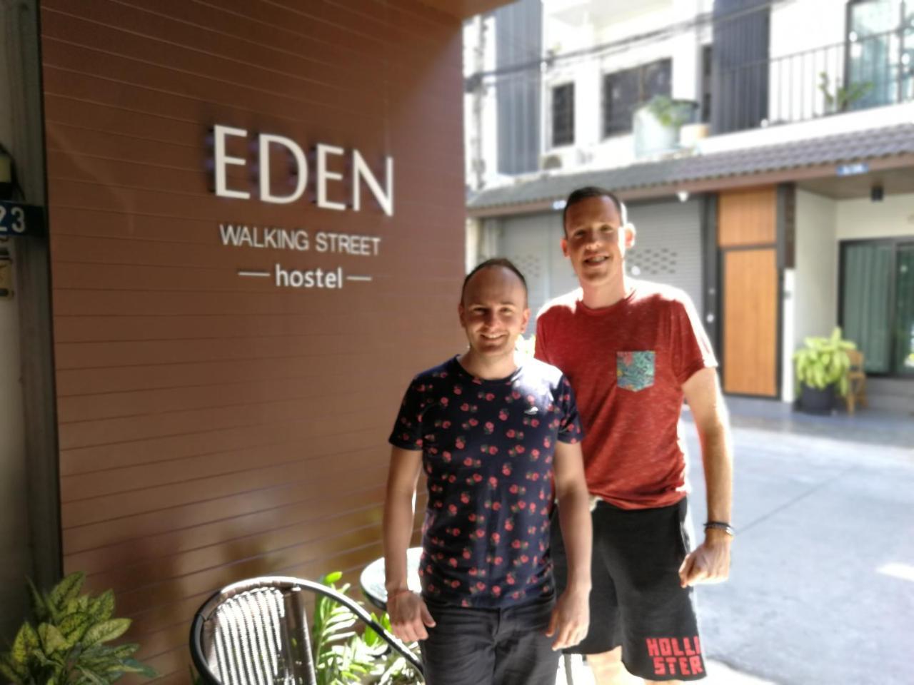 Eden Walking Street Hostel Chiang Mai Exterior photo